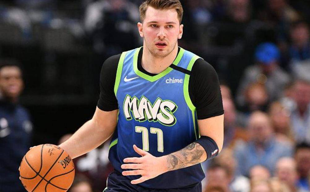 开云APP-包含布里斯托尔厄普顿-遭遇惨败，难以守住不败的词条